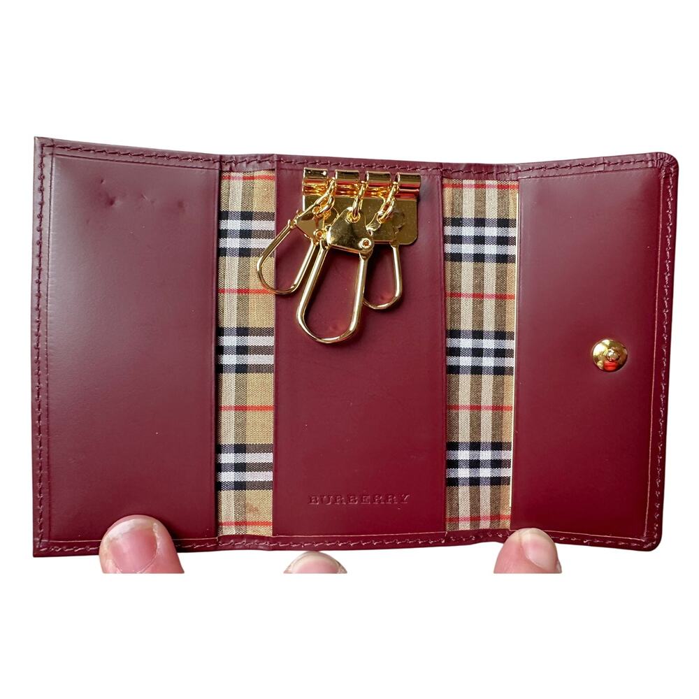 Burberry Burgundy Leather Key  Holder with Nova Check Accents - Picture 2 of 13